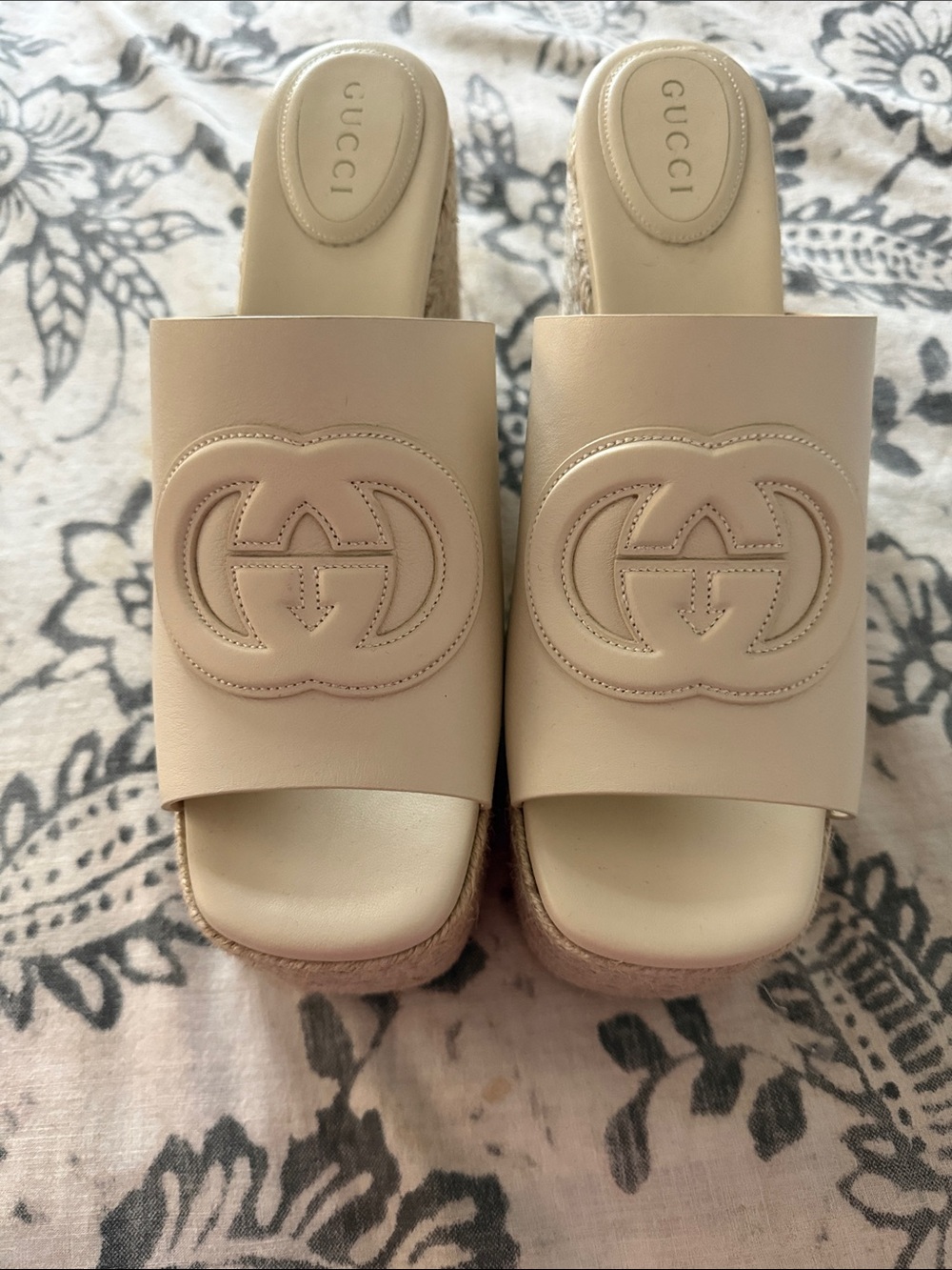Gucci Cream Leather Platform Slide Mules with Double G logo